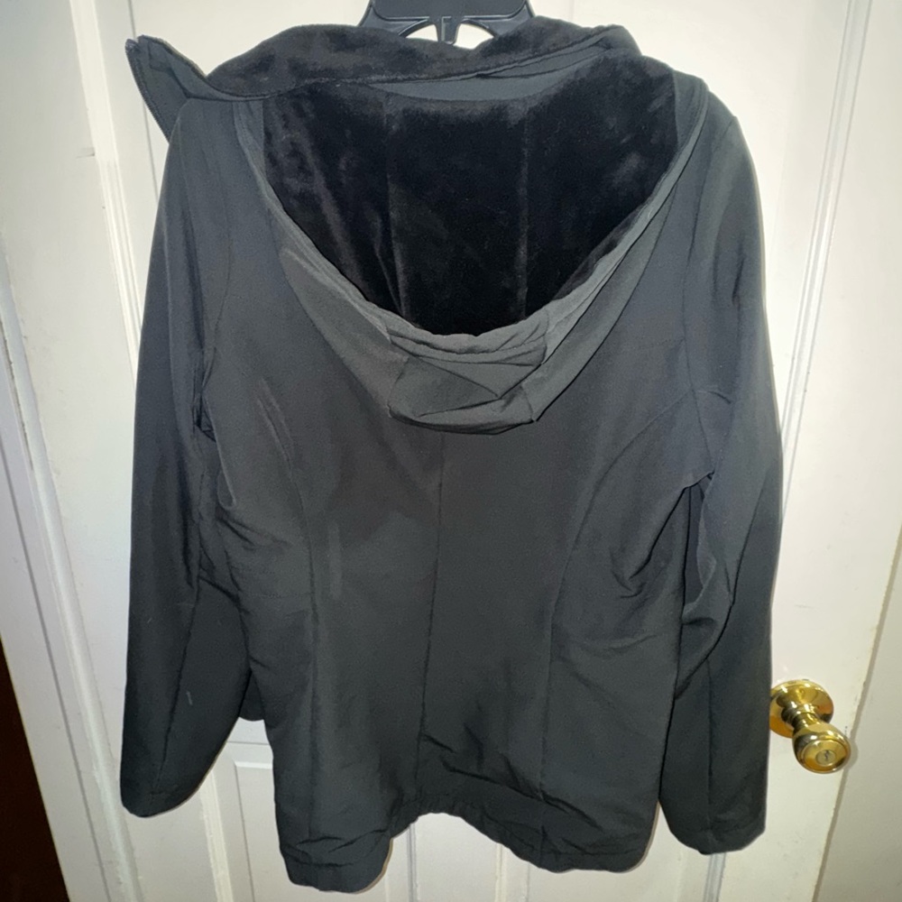🧥 The North Face Softshell Jacket - Picture 3 of 5